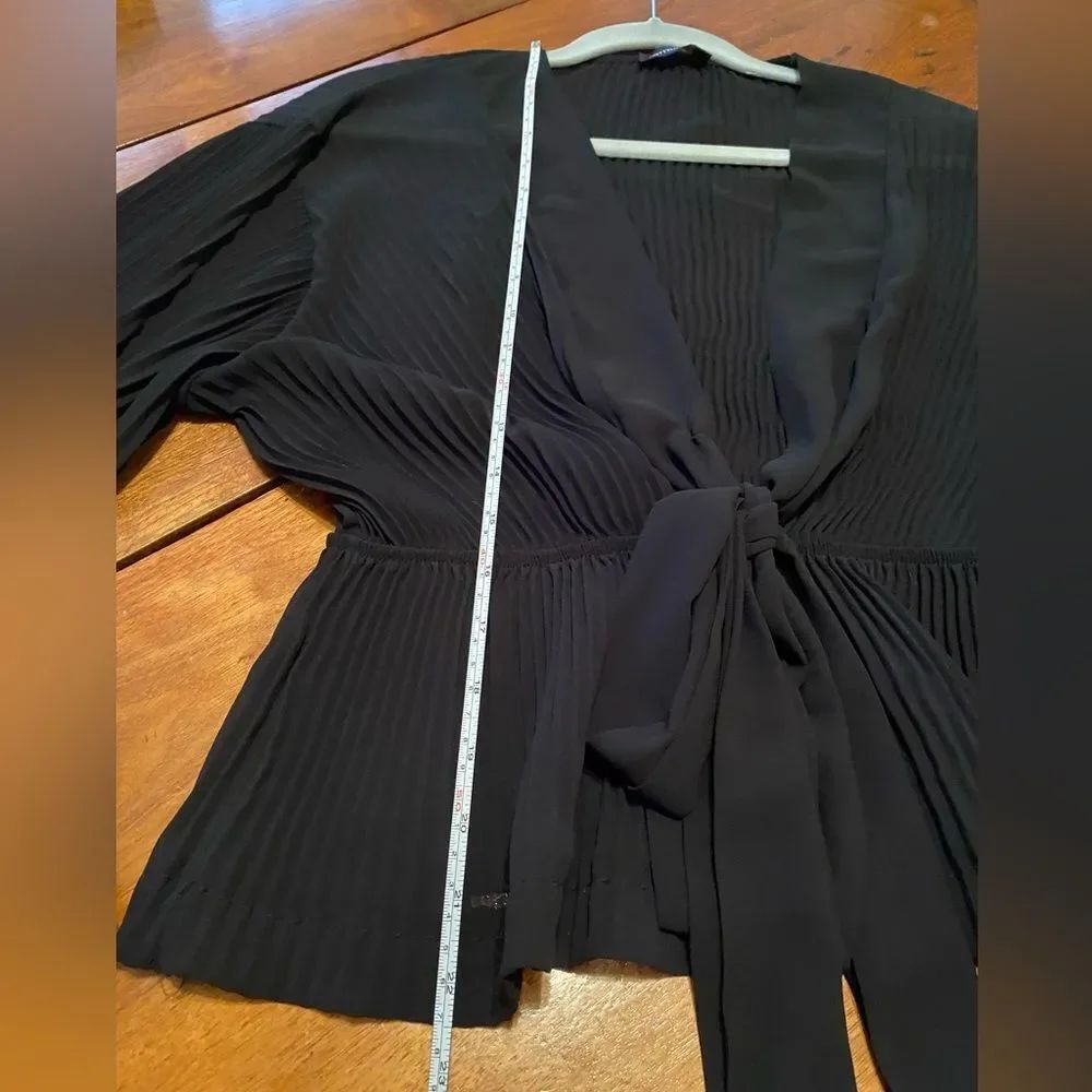 PrettyLittleThing Black Sheer Ruffle Top Size Medium Feminine Going Out Blouse - Picture 4 of 7